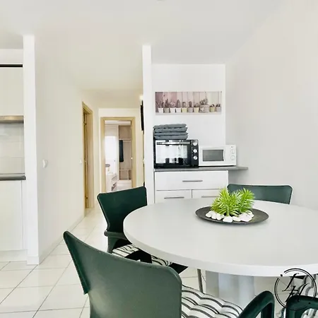 Elsarosa - 500m - 2 Pools - Tennis & Padel Apartment