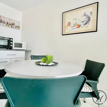 Apartment Elsarosa - 500m - 2 Pools - Tennis & Padel Portimao